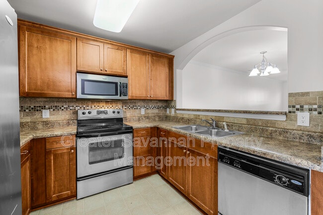 Building Photo - 70 Winter Lake Cir