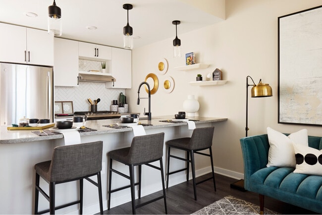 Interior Photo - Easton