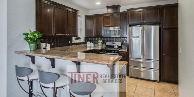 Building Photo - 404 Rivage Cir