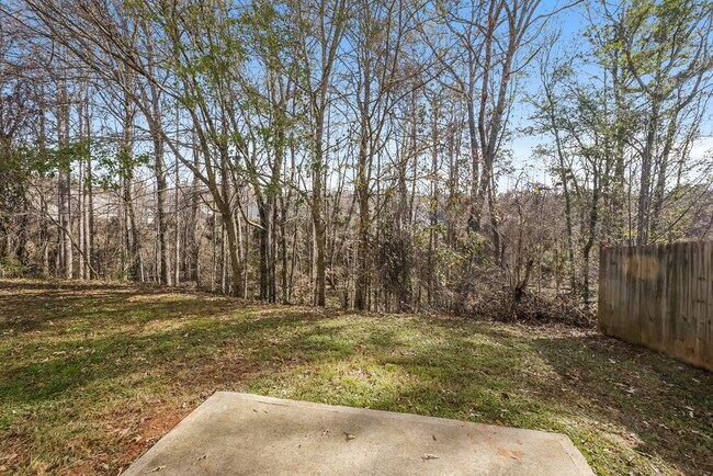 Building Photo - 466 Hill Crest Cir