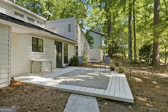 Building Photo - 505 Summerhill Pl