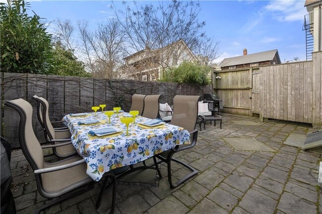 Building Photo - 33-35 Marsh St