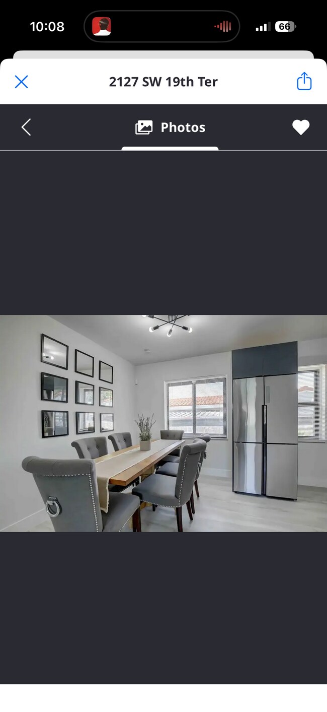 Building Photo - 2127 SW 19th Ter