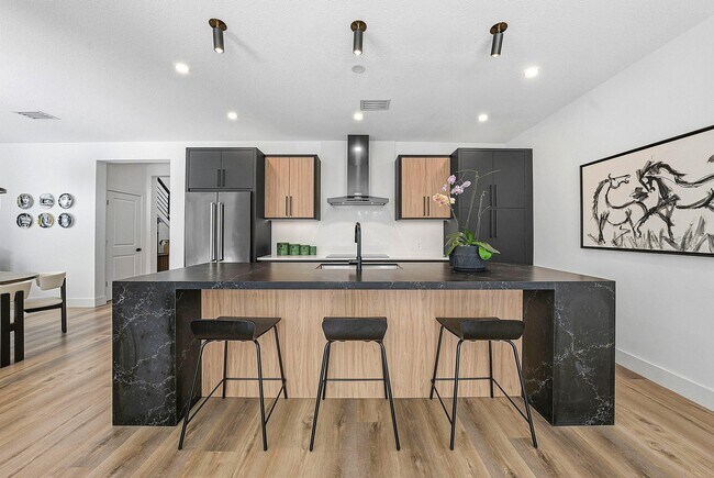 Building Photo - 4310 Buttonwood Dr