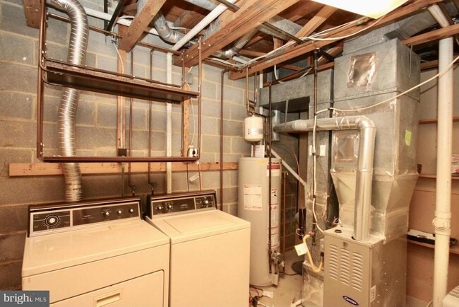 Building Photo - 14405 Black Horse Ct