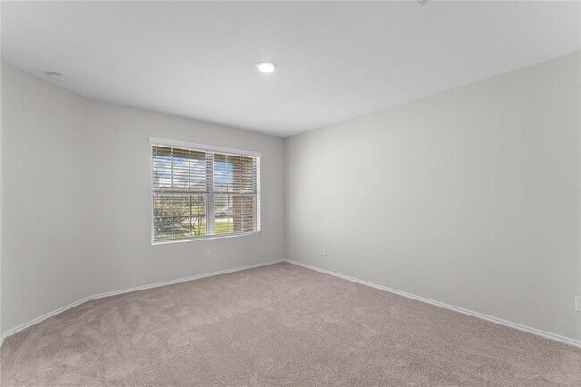 Building Photo - 14515 Broadbury Pond Rd