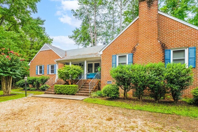 Primary Photo - 1703 Choate Pl