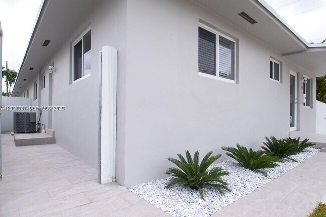 Building Photo - 233 NW 53rd Ave