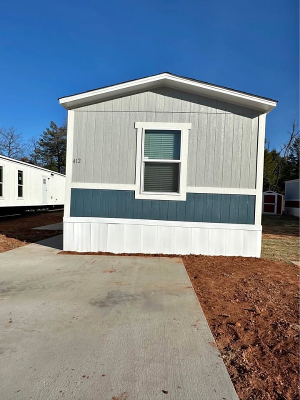 Building Photo - 10301 SE 29th St