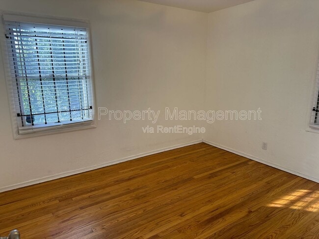 Building Photo - 5700 61st St