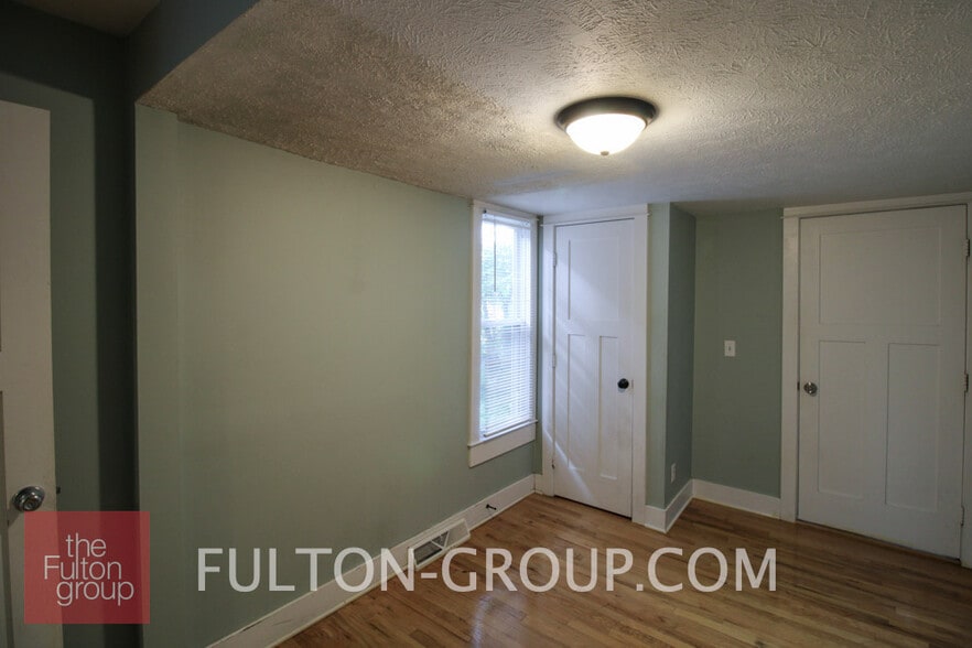 Building Photo - 847 Fountain St NE