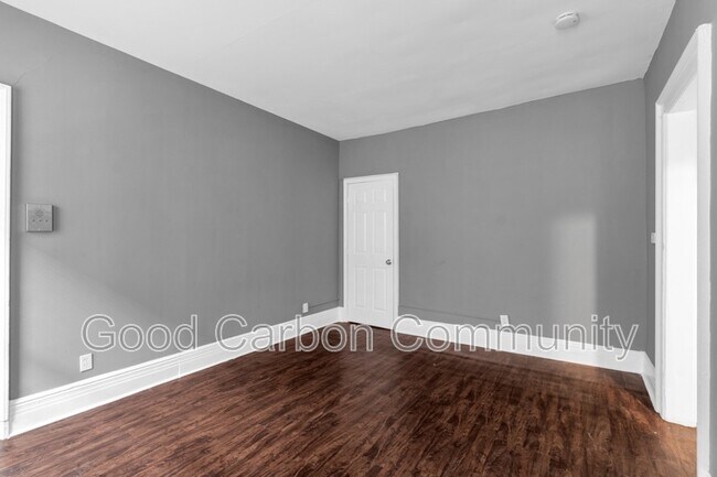 Building Photo - 1073 Grant St