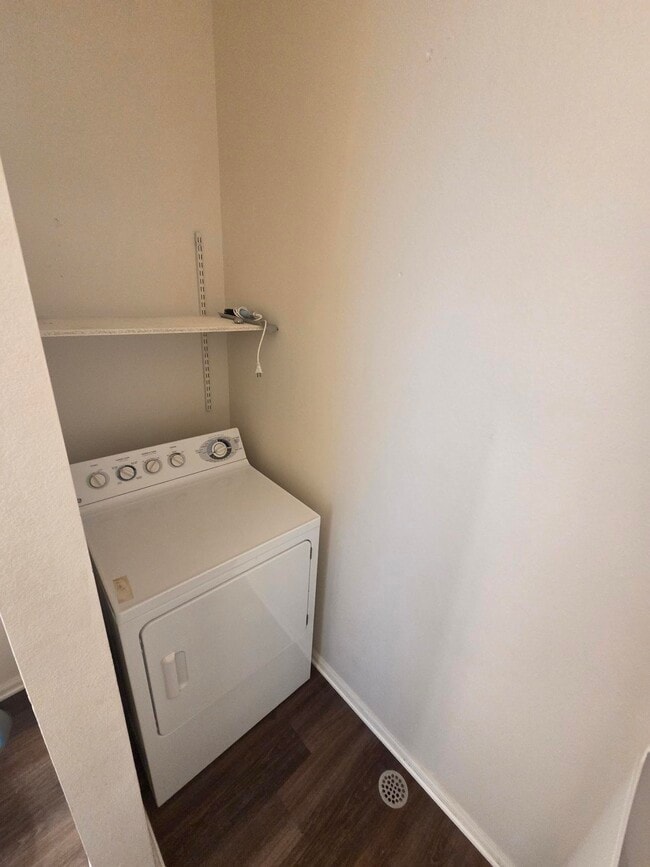 Building Photo - 3516 Atlantic Dr