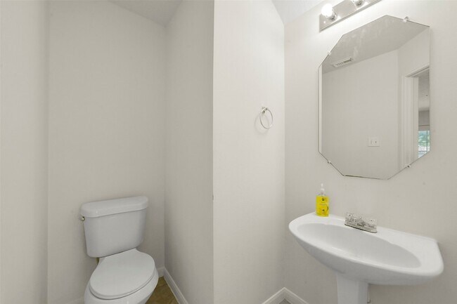 Building Photo - 12739 Timbermeadow Dr