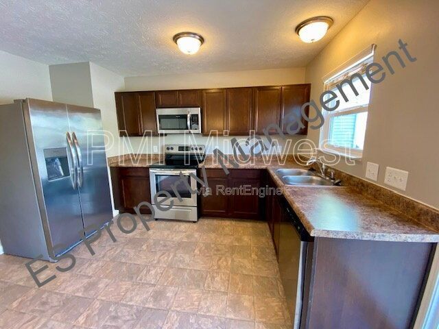Building Photo - 10918 Spirit Dr