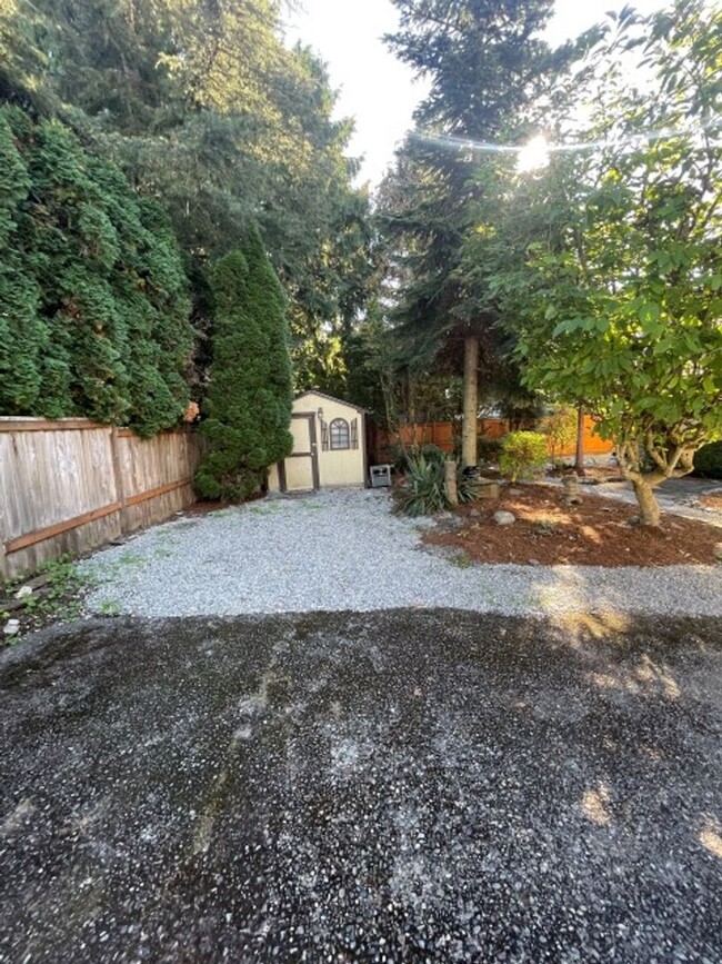 Building Photo - 3bd/2ba Bothell House