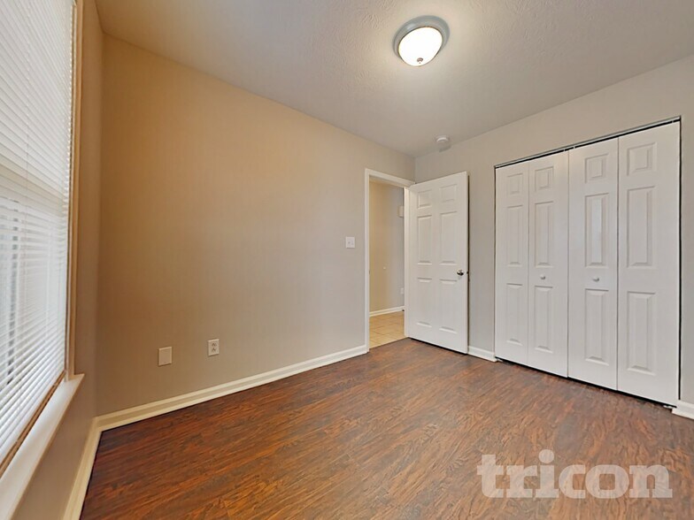 Building Photo - 5378 Dollar Run Dr