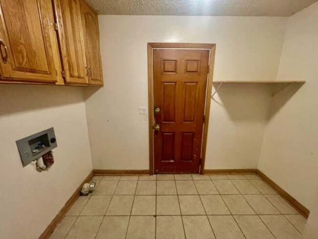 Building Photo - 3425 W Morningside Ct
