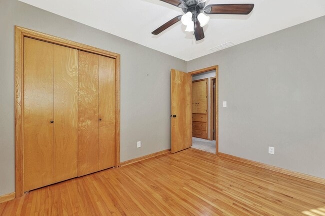 Building Photo - Coming available in February!