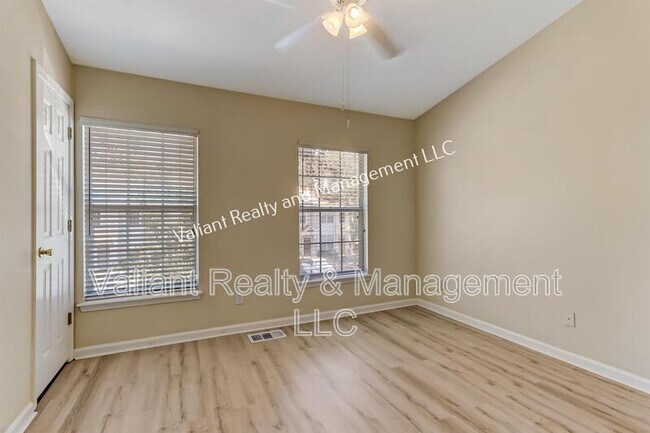 Building Photo - 3532 Lone Tree Ln