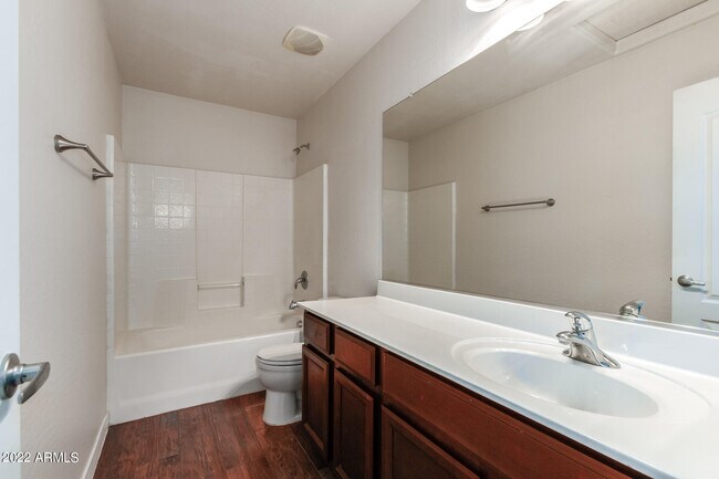 Building Photo - 17410 W Holland Ln