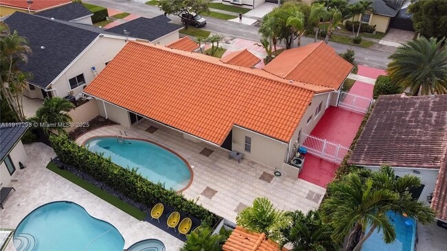 Building Photo - 10815 SW 145th Pl