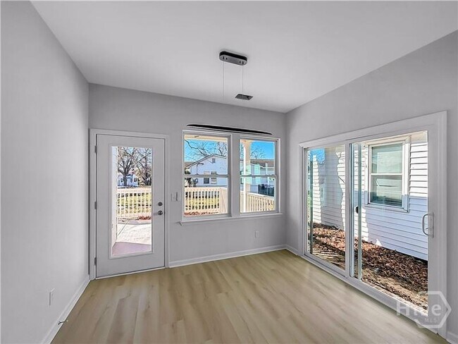 Building Photo - 3503 Haslam Ave