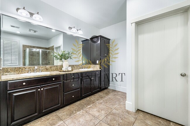 Building Photo - 1632 N Broadbent Ln