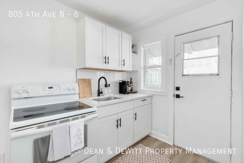 Building Photo - Studio Bed/1 Bath - Unit 1