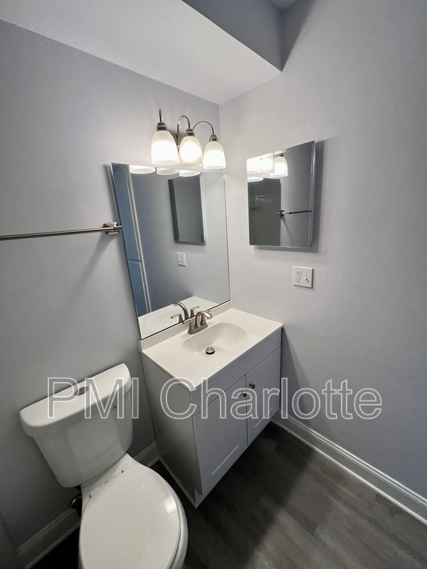 Building Photo - 831 McAlway Rd