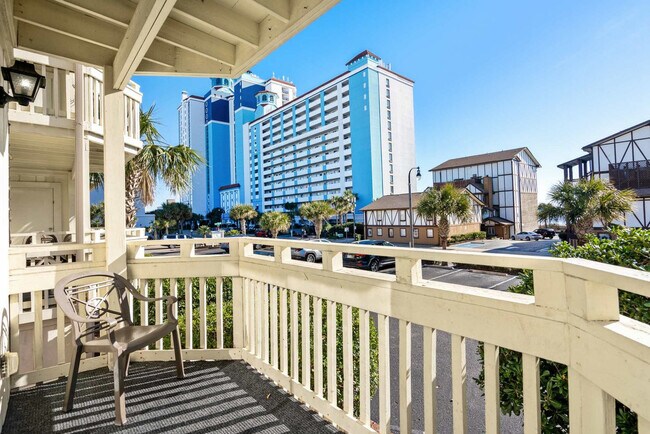 Building Photo - 2805B N Ocean Blvd