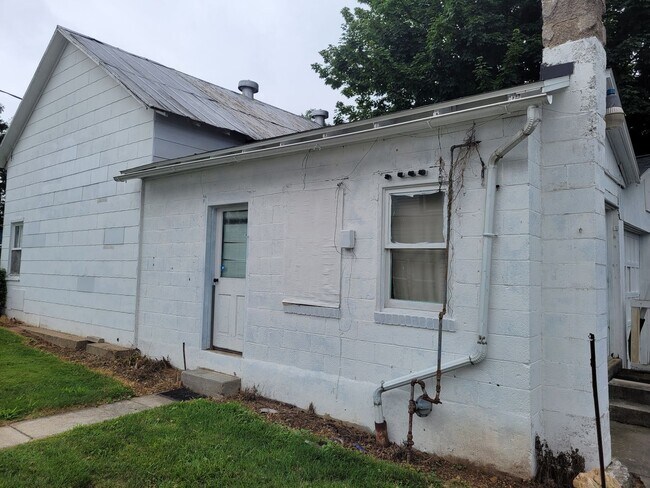 Building Photo - Large Garage in Palmyra/Campbelltown