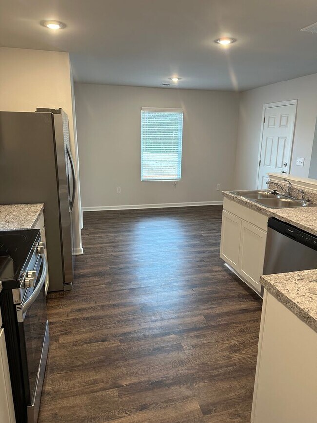 Building Photo - Coming Soon! Beautiful 3-Bedroom, 2-Bath Home in Deer Brook Crossing