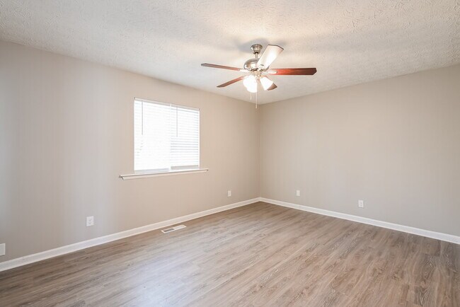 Building Photo - 3923 N Fork Ct NW