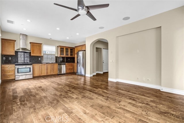 Building Photo - 121 Costa Brava