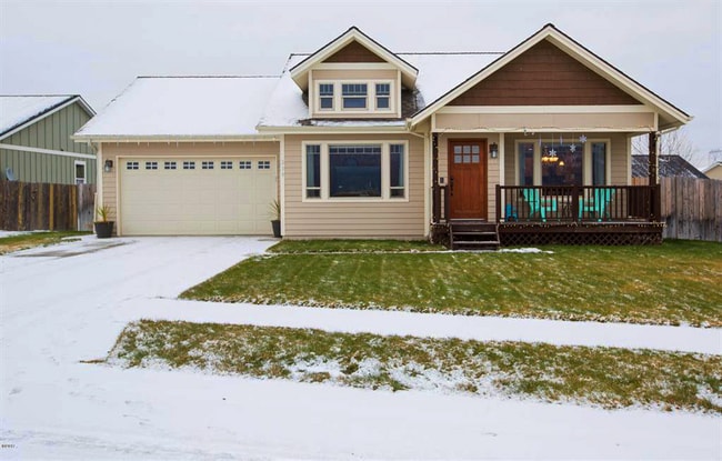 Primary Photo - Lovely West Kalispell Home