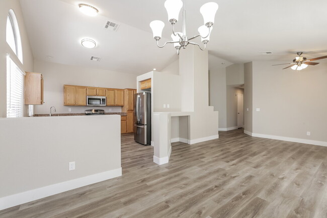 Building Photo - 805 Rio Poco Ct