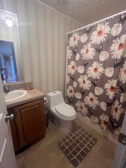 Building Photo - 59 Dillingham Cir