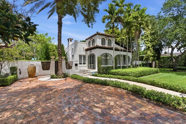 Building Photo - 1615 Monroe St