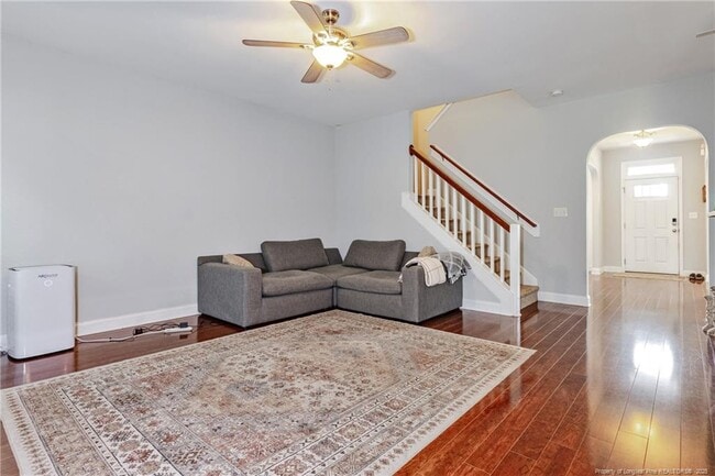 Building Photo - 1726 Bluffside Dr