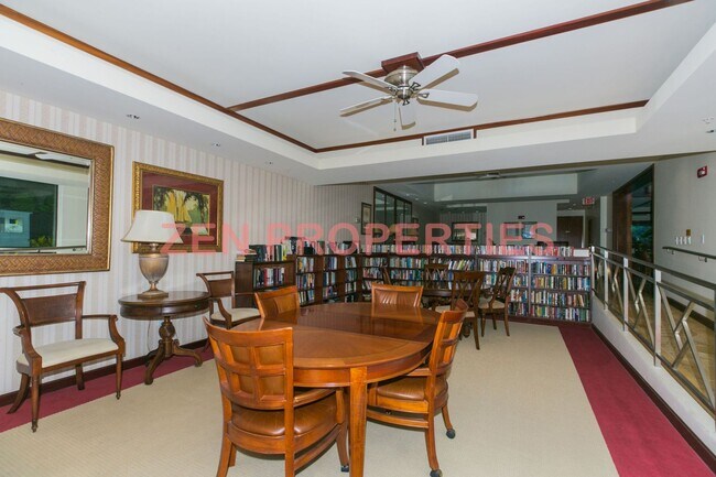 Building Photo - Fully furnished 2 bdrm / 2 bath / 1 parking unit at The Windsor Waikiki