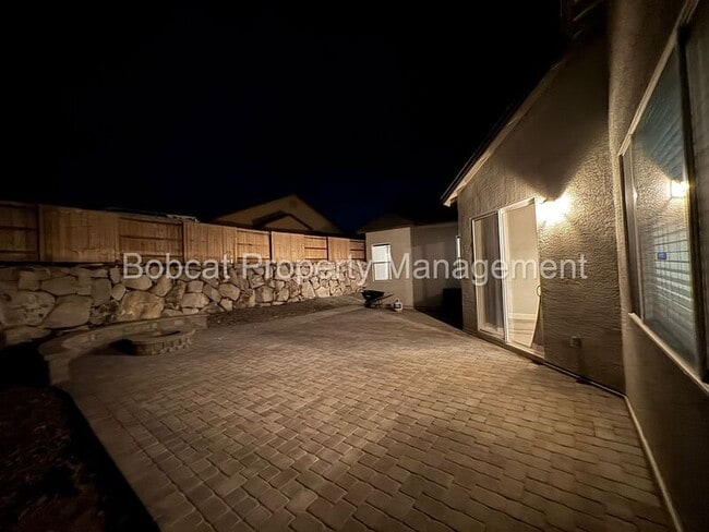 Building Photo - 925 Cranfield Ct