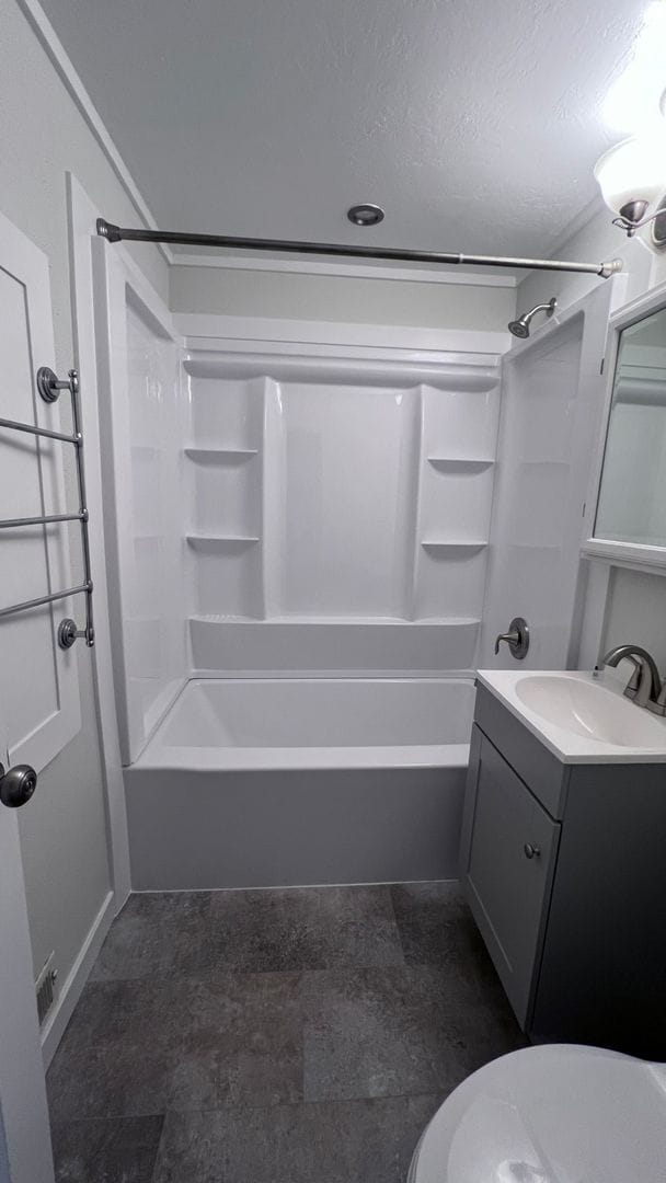 Building Photo - NEW LISTING!! Shadle 4 bedroom 2 bath