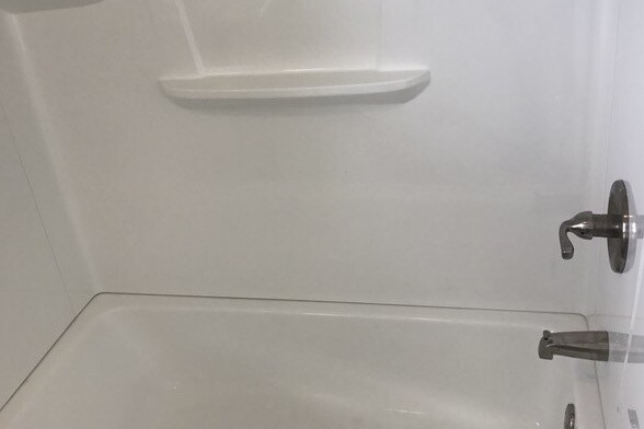 Brand new Tub - 143 Franklin Rd