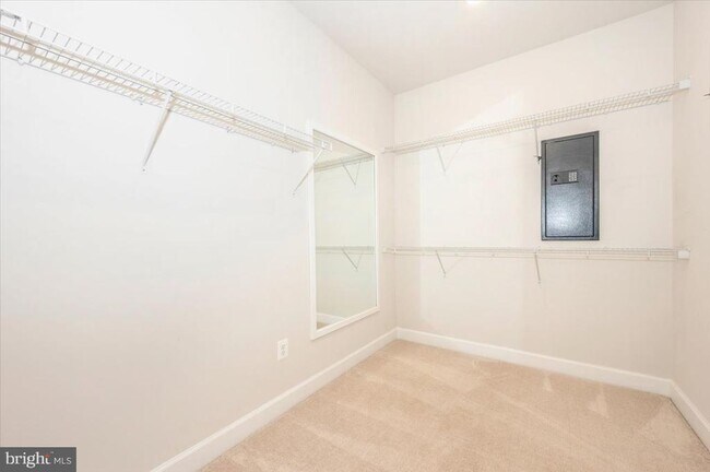 Building Photo - 6251 Walleye Pl