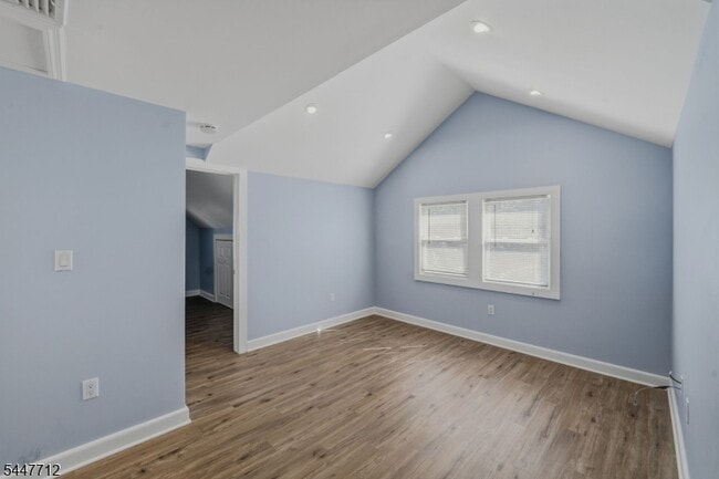 Building Photo - 161 Broughton Ave