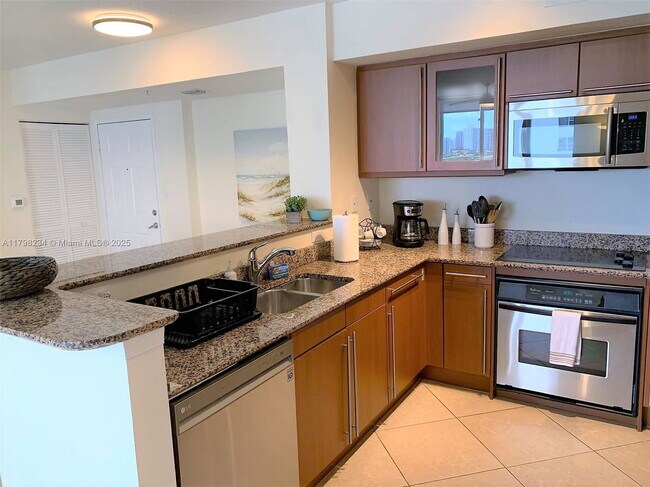 Building Photo - 2080 S Ocean Dr