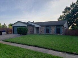 Building Photo - 17027 Ranch Country Rd