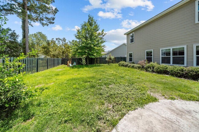 Building Photo - 4540 Garden Hills Loop