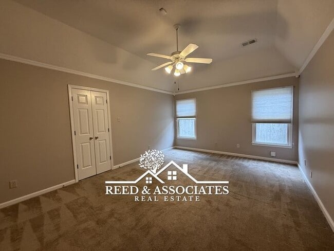 Building Photo - Cordova Home Located in Quiet Cove!